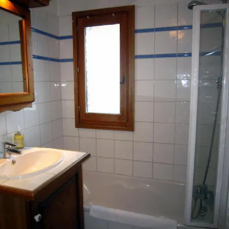 Ginabelle2e Apartment *